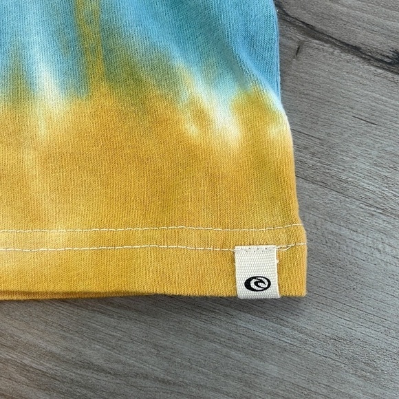 🔆RIP CURL🔆 SALTY SEA TIE DYE TEE SHIRT - Picture 8 of 10